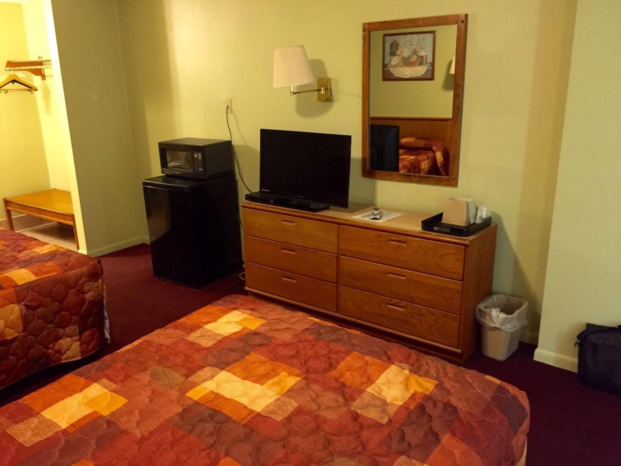 Sebring Inn Екстер'єр фото