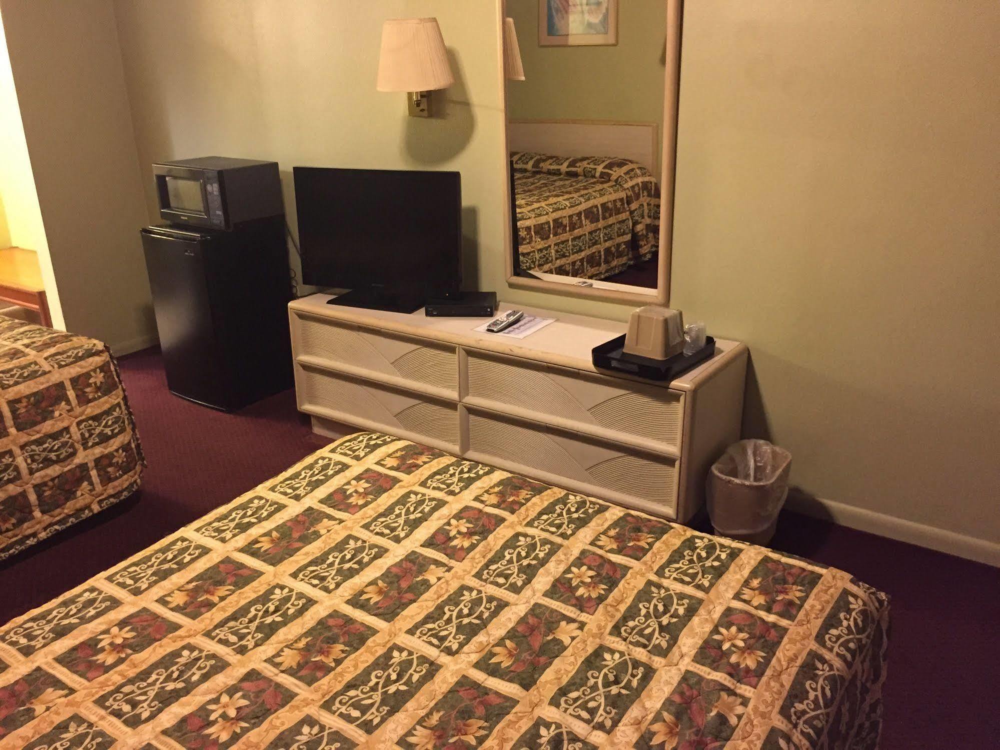 Sebring Inn Екстер'єр фото